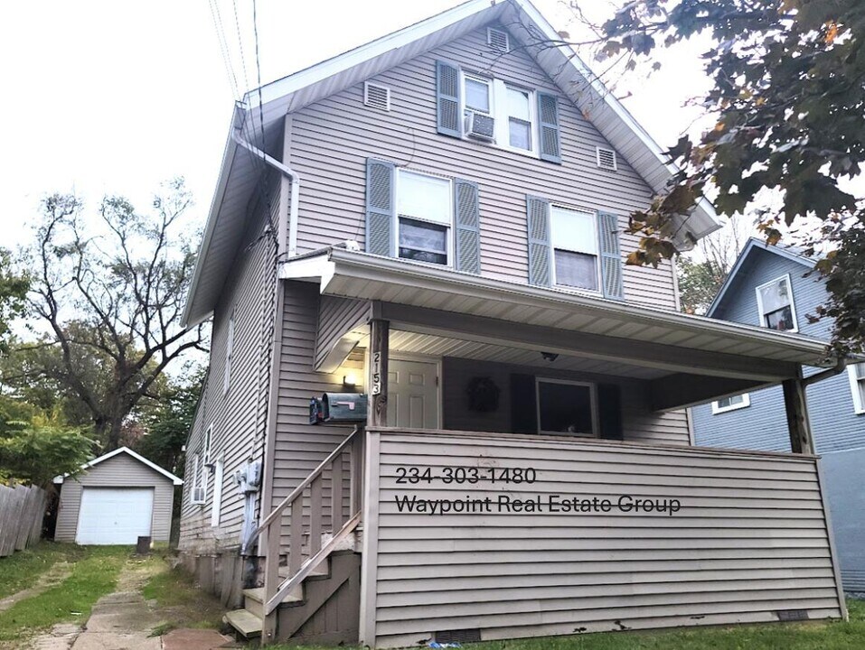 2153 11th St SW in Akron, OH - Building Photo