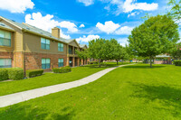 Desoto Ranch in Desoto, TX - Foto de edificio - Building Photo