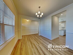402 Porterfield Dr in Youngsville, NC - Building Photo - Building Photo