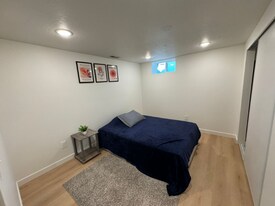 2577 S 700 E in Salt Lake City, UT - Building Photo