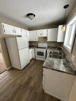 3333 Mahoney Dr, Unit 3333 in Traverse City, MI - Building Photo