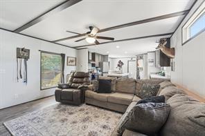 21472 Coyote Trail in Lago Vista, TX - Foto de edificio - Building Photo