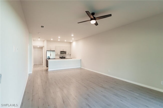 property at 925 SE 14th St