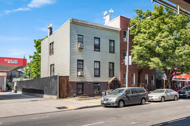 511 Meeker Ave in Brooklyn, NY - Building Photo - Building Photo