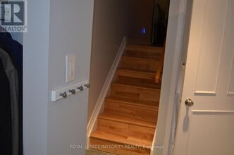 104 Esterlawn Private in Ottawa, ON - Building Photo - Building Photo