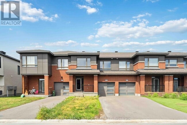 property at 227 Ormiston Cres