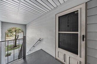 10800 US Hwy 19 N in Pinellas Park, FL - Building Photo - Building Photo