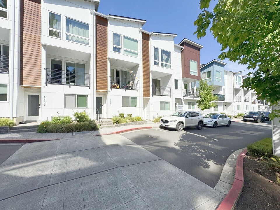 8543 22nd Pl NE in Seattle, WA - Building Photo