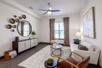 Harden at Public Market in Fort Worth, TX - Foto de edificio - Interior Photo