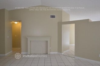 15770 SW 74th St in Miami, FL - Foto de edificio - Building Photo