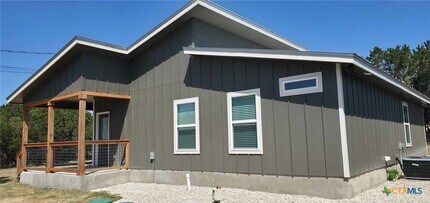1122 Diamondhead Dr in Canyon Lake, TX - Building Photo - Building Photo