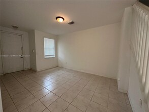 16602 SW 78th Terrace in Miami, FL - Building Photo - Building Photo