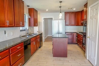 7626 Coachwood Dr in Houston, TX - Building Photo - Building Photo
