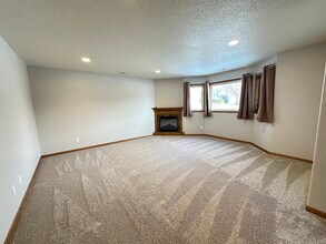 4743 Harvest Dr S in Fargo, ND - Building Photo - Building Photo