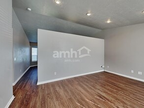 3151 Marcrest Dr in West Valley City, UT - Building Photo - Building Photo