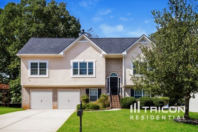 property at 318 Summit View Dr