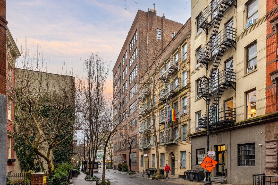 32 Morton St in New York, NY - Foto de edificio