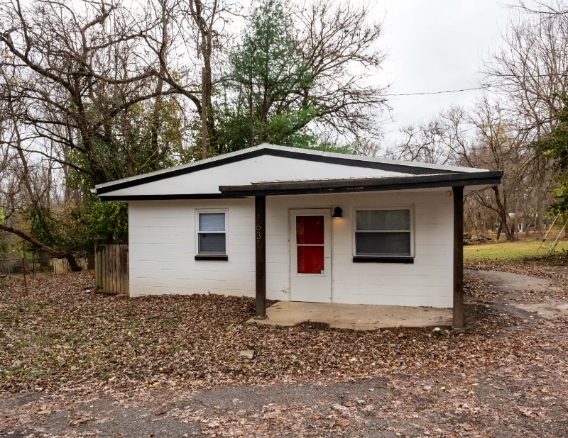 1631 S Huntington Dr in Bloomington, IN - Foto de edificio