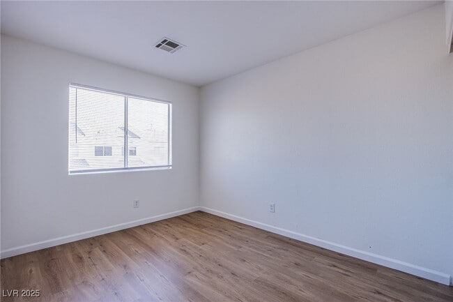 property at 3385 Cheyenne Gardens Way