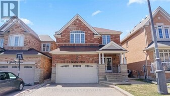 6 Gosling St in Brampton, ON - Building Photo