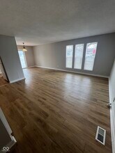 9413 English Oak Dr in Indianapolis, IN - Building Photo - Building Photo