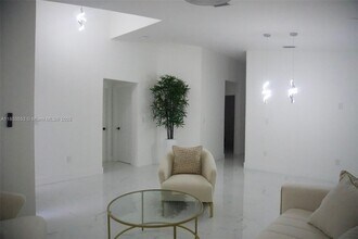 16112 SW 104th Terrace in Miami, FL - Building Photo - Building Photo