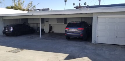 1666 Locust St in Pasadena, CA - Foto de edificio - Building Photo