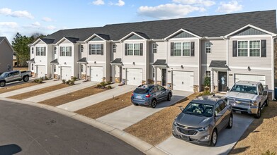 2507 Gracie Ln in Carthage, NC - Foto de edificio - Building Photo