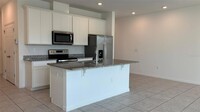 15205 Willow Arbor Cir, Unit 277 in Orlando, FL - Building Photo - Building Photo