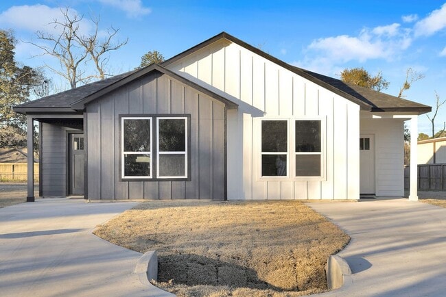 property at 104 Runnels St