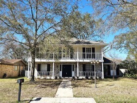 347 Forest Lake Dr in Seabrook, TX - Building Photo