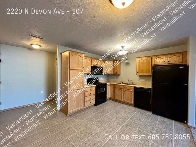 2220 Devon Ave in Tea, SD - Building Photo - Building Photo
