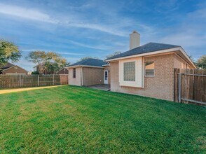 11543 Valley Pike Ct in Sugar Land, TX - Foto de edificio - Building Photo