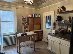 4 Lawrence St in Rensselaer, NY - Building Photo - Building Photo