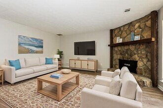 516 Hamlin Trce in Riverdale, GA - Building Photo - Building Photo
