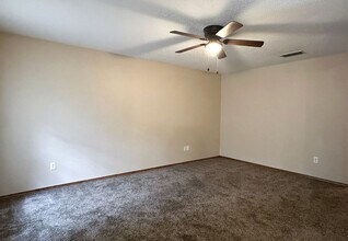 2316-2318 Red Branch Dr in Texarkana, AR - Foto de edificio - Building Photo