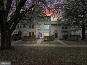 18016 Golden Spring Ct in Olney, MD - Building Photo - Building Photo