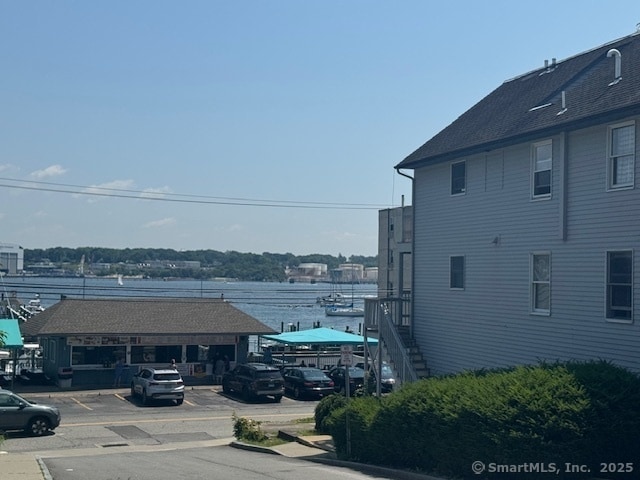 property at 271 Pequot Ave