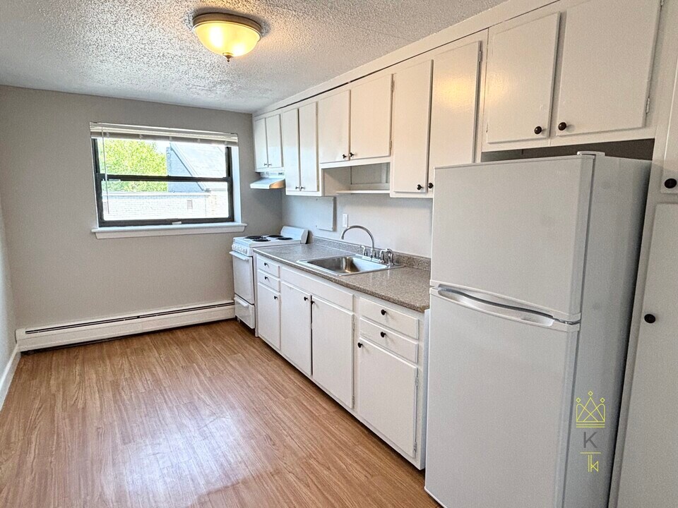 48A Harvard Ave, Unit #4 in Brookline, MA - Building Photo