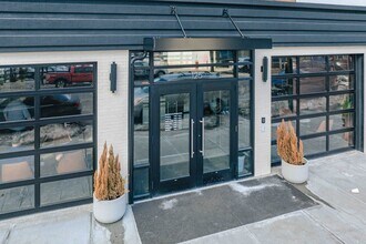 The Jav in Lawrence, MA - Foto de edificio - Building Photo