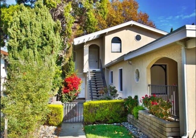 property at 1032-1034 Paloma Ave