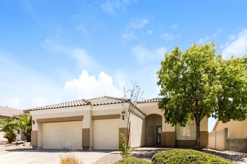 5914 Buena Tierra St in North Las Vegas, NV - Foto de edificio