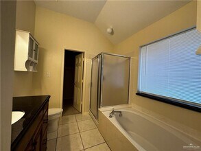 2308 Oriole Ave in McAllen, TX - Building Photo - Building Photo
