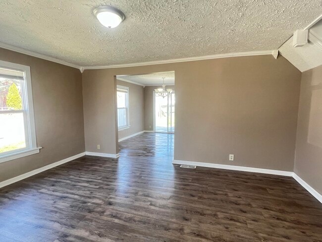 1558 Ballard St in Lansing, MI - Building Photo - Building Photo