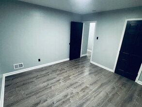 3003 Ferguson Rd, Unit 1 in Cincinnati, OH - Building Photo - Building Photo
