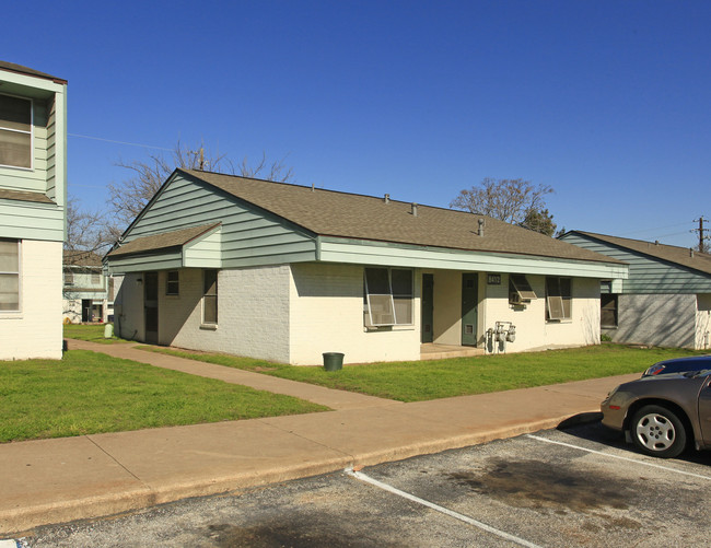 Thurmond Heights in Austin, TX - Building Photo - Building Photo