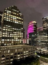 825 Brickell Bay Dr, Unit 1151 in Miami, FL - Foto de edificio - Building Photo