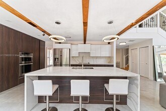 15555 SW 26th Terrace in Miami, FL - Building Photo - Building Photo