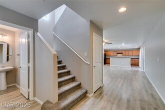 3617 Austell St in Las Vegas, NV - Foto de edificio - Building Photo