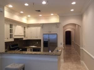 property at 2050 N Federal Hwy